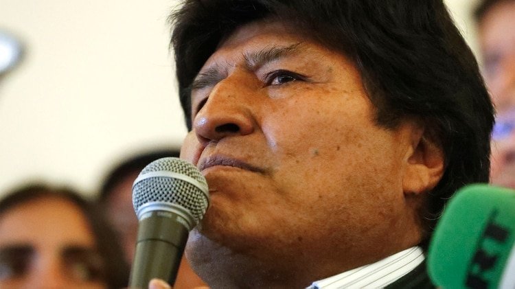 Evo Morales renunció tras admitir que había que repetir las elecciones. (AP Photo/Jorge Saenz)