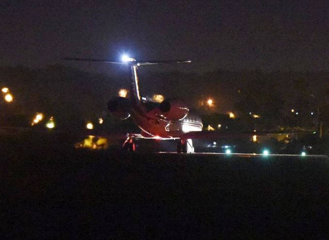 El avión que transportó al expresidente Morales al momento de partir desde Luque.