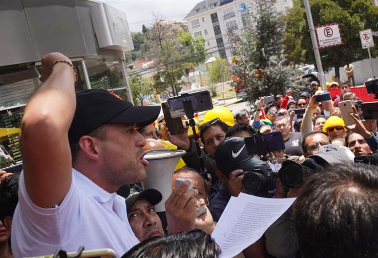 Camacho que permaneció en La Paz se está traslandando a Santa Cruz. Foto: APG