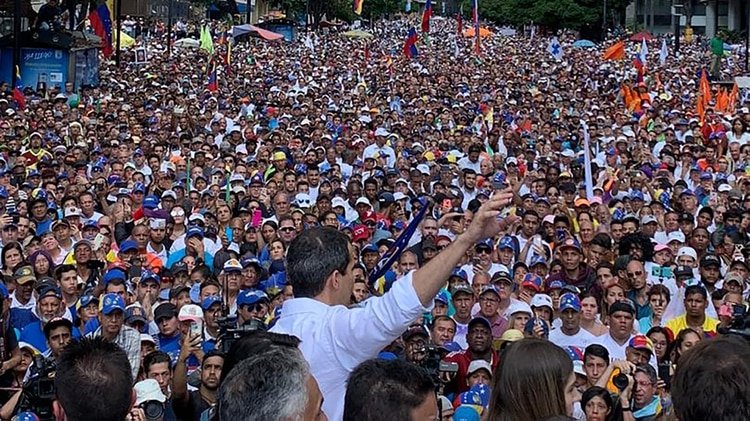 Masiva manifestación en Caracas encabezada por el presidente encargado Juan Guaidó 