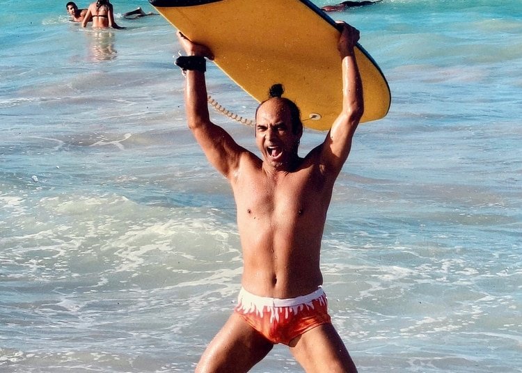 Las historias de abusos sexuales y violaciones detrás de Bikram Choudhury (Foto: Twitter/@bikramyoga26)