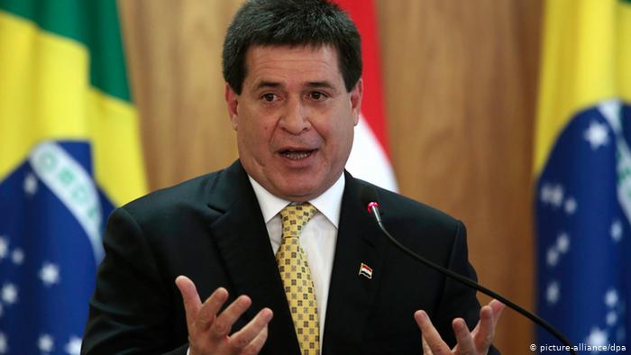 Paraguay Präsident Horacio Cartes in Brasilien (picture-alliance/dpa)