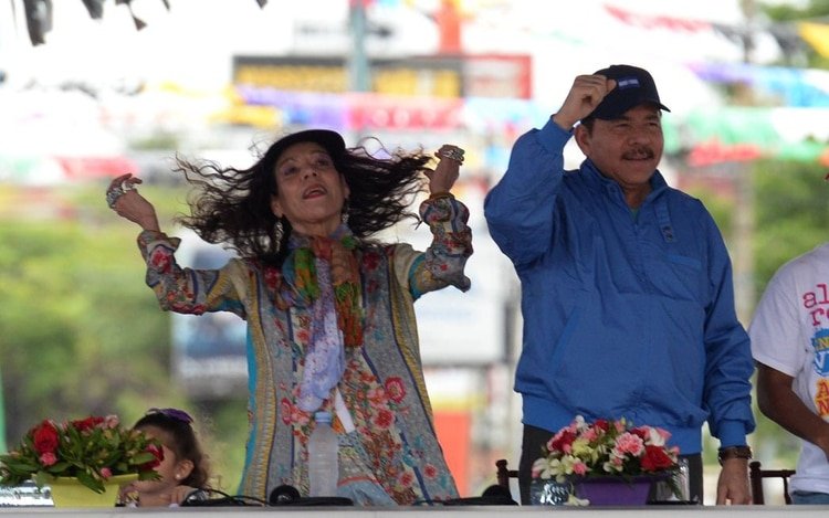 Rosario Murillo y Daniel Ortega han instalado una dictadura en Nicaragua desoyendo todas las recomendaciones de organismos como la OEA y la ONU. (Cortesía de La Prensa)
