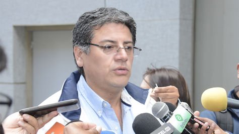Resultado de imagen de El ministro de la Presidencia, Jerjes Justiniano,"