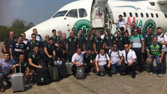 Foto de archivo del equipo del Chapecoense antes de partir a Colombia, donde el avión se cayó. Foto de archivo del equipo del Chapecoense antes de partir a Colombia, donde el avión se cayó.