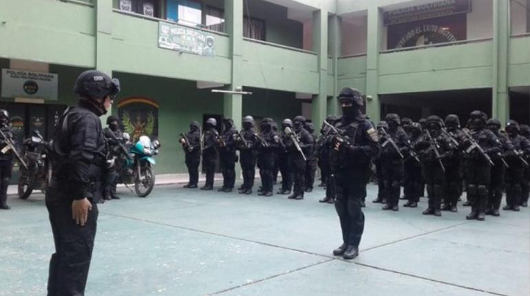 Efectivos del CEAT. | Bolivia TV