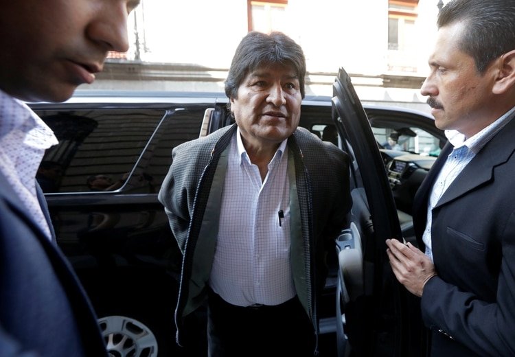 Elementos del extinto Estado Mayor Presidencial resguardan la seguridad de Evo Morales en México (Foto: Reuters)