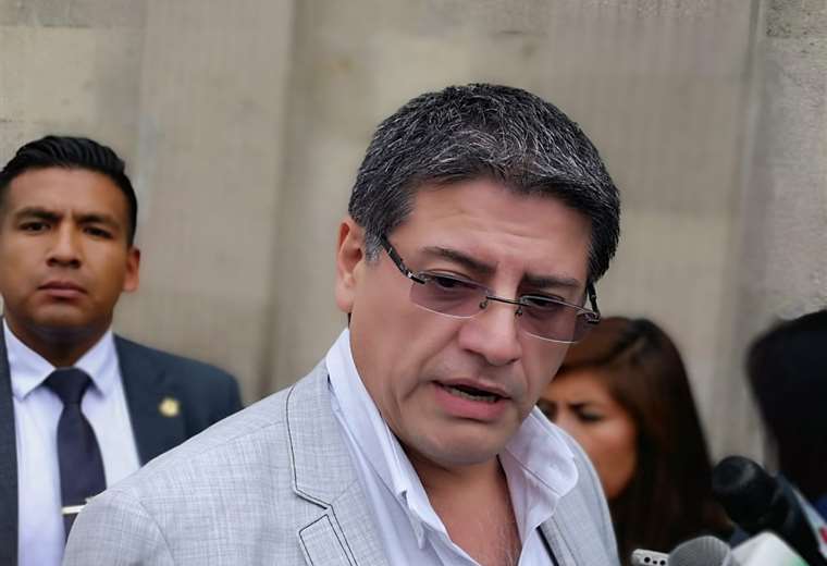 La autoridad a su salida de Palacio Quemado I Foto: Presidencia.