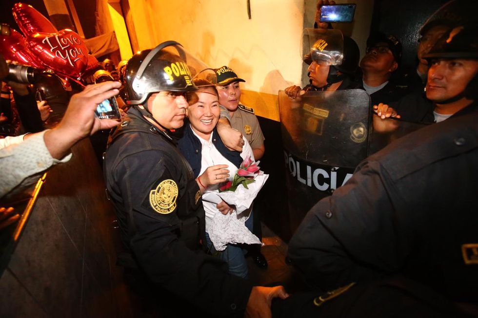 La lideresa de Fuerza Popular salió del penal Anexo de Mujeres de Chorrillos a las 8:36 p.m. (Foto: Hugo Curotto/ GEC)