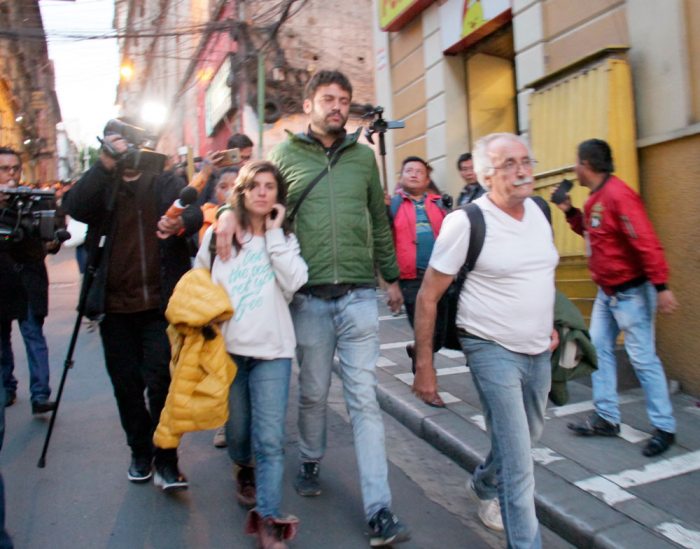 LA DELEGACIÓN ARGENTINA SOSTUVO REUNIONES PRIVADAS EN EL ALTO Y EN LA TARDE FUERON ABUCHEADOS EN LA CIUDAD DE LA PAZ.
