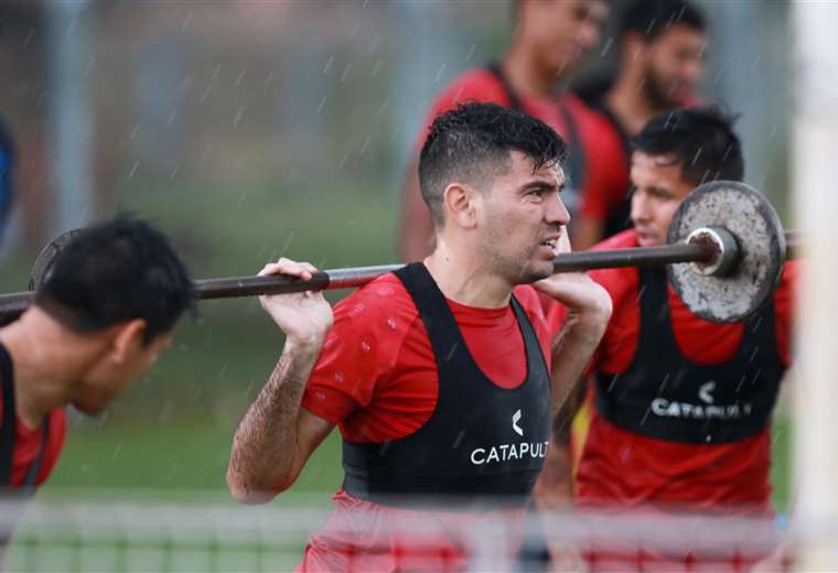 Alexis Blanco en pleno trabajo. Es titular indiscutible en Blooming. Foto: Jorge Gutiérrez