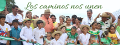 La imagen puede contener: 23 personas, personas sonriendo, niños y exterior