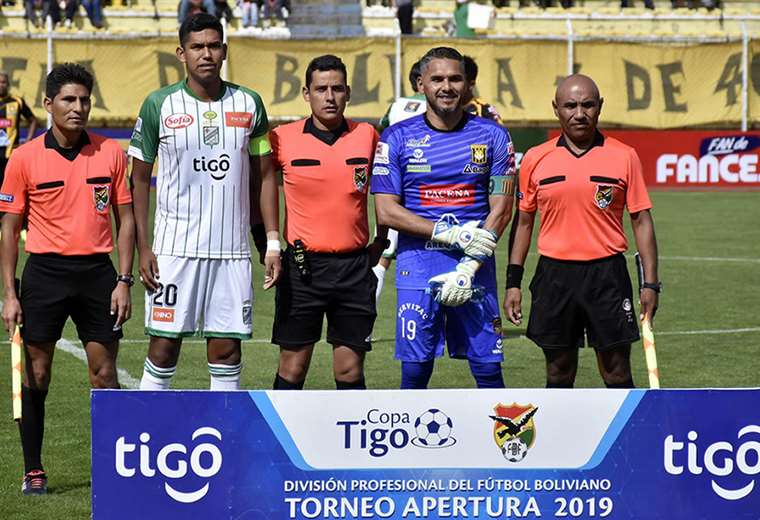Postal de un enfrentamiento entre The Strongest y Oriente Petrolero en 2019. Foto: APG
