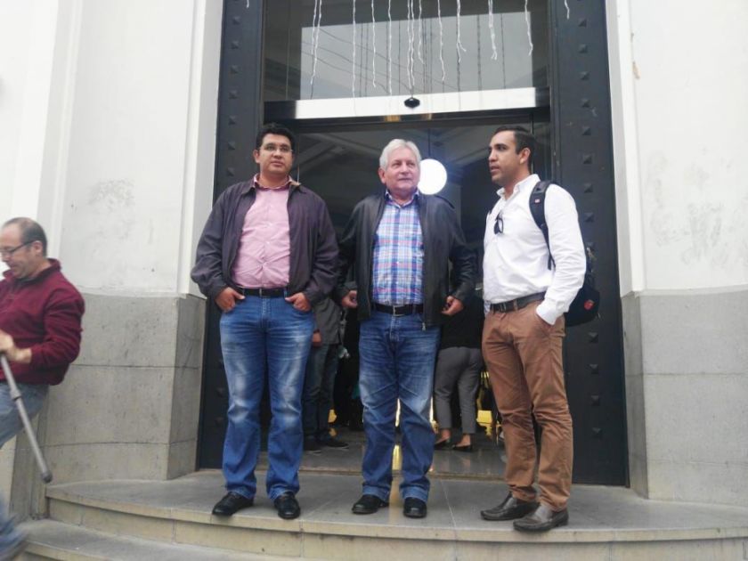 Demócratas apunta a concertación para enfrentar al MAS