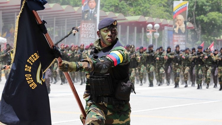 Desfile del Ejército venezolano (Reuters)