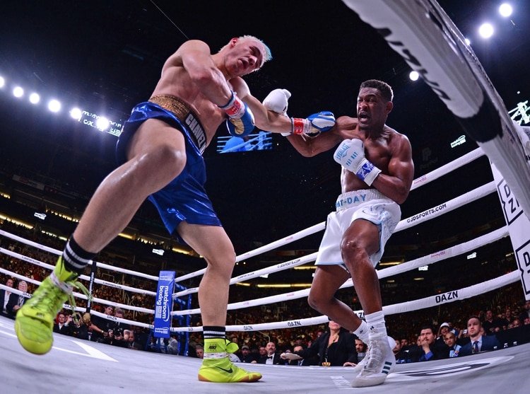 El gran campeón mexicano justificó el accionar del Júnior y pidió comprensión a las personas, quienes respondieron de manera violenta después de que se suspendiera el combate. (Foto: Joe Camporeale/USA TODAY Sports)