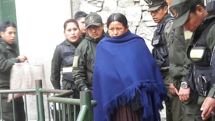 La ex ministra de Desarrollo Agropecuario, Nemesia Achacollo, quedó detenida por desvíos millonarios de recursos del Fondo Indígena (EFE)