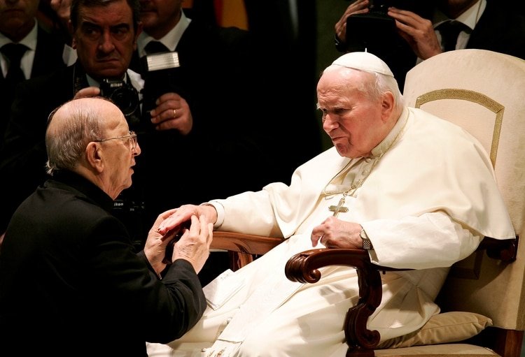 El Padre Marcial Maciel durante una audiencia especial en el Vaticano en 2004 (Foto: Reuters) 