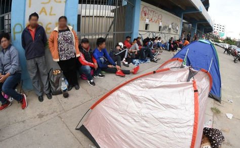 Hinchas a la espera de la venta de taquillas para el juego del sábado frente a Oriente Petrolero.