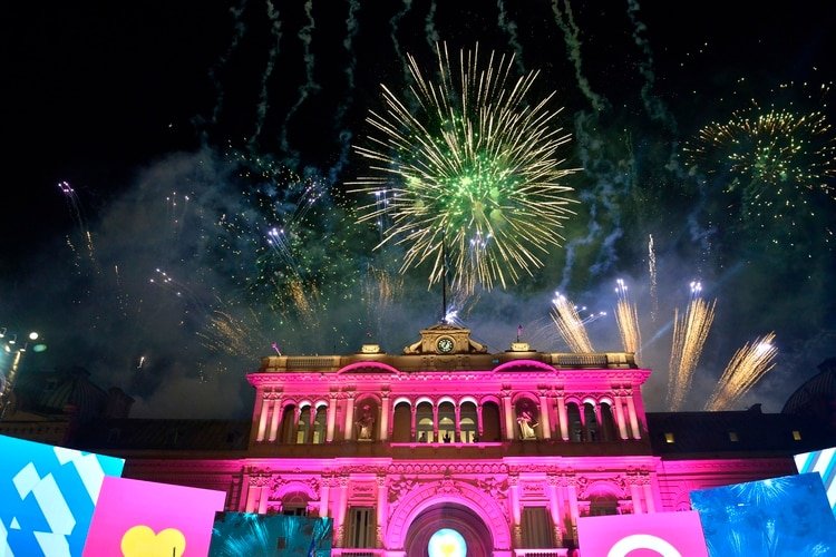 Durante la fiesta de asunción de Alberto Fernández se usó pirotecnia sonora: habrá sido la última vez (Gustavo Gavotti)