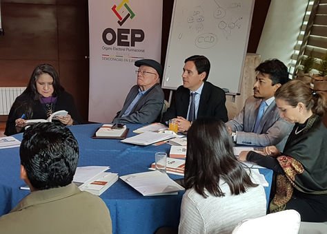 Los vocales del TSE reunidos en un encuentro nacional. Foto: La Razón