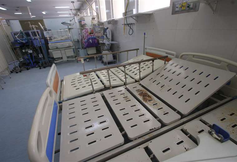 En estas condiciones están algunas salas del hospital de niños. Foto: Hernán Virgo