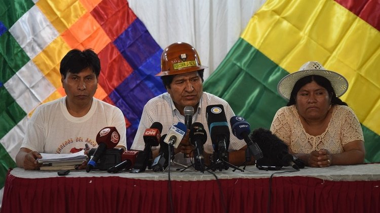 Evo Morales, en la conferencia de prensa en el hotel BAuen de Buenos Aires (Franco Fafasuli)