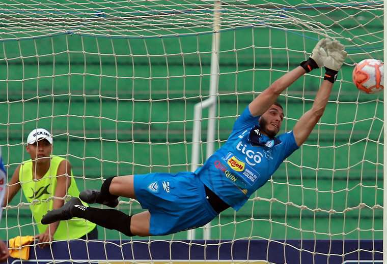 Rodrigo Banegas en una de sus actuaciones con San José. Foto: Jorge Gutiérrez