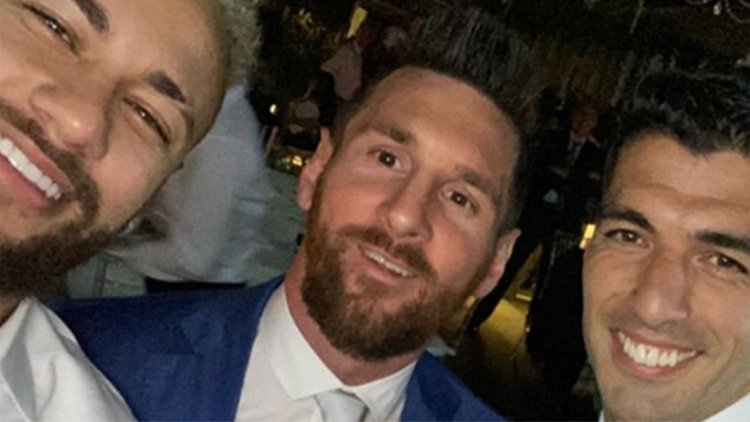 Messi estuvo el jueves en la fiesta de Luis Suárez junto a su ex compañero Neymar