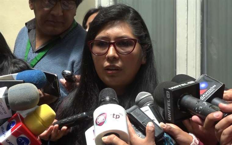 La titular de la Cámara Alta en conferencia de prensa I Foto: Senado.