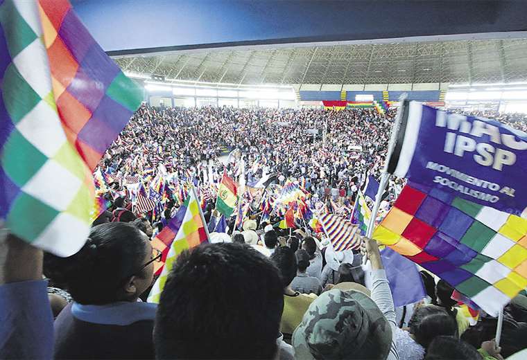 Existen cuatro bloques que buscan salvar al MAS. El ala radical, el movimiento indigenista, el bloque conciliador y los intelectuales. 