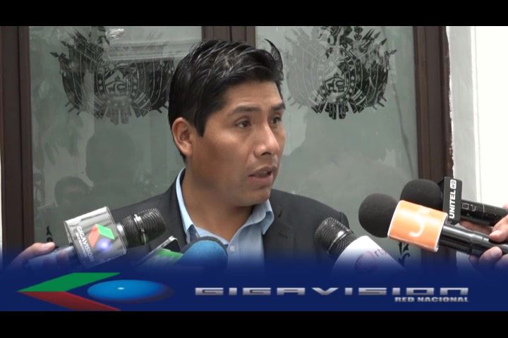 73 reacciones, incluidas Me gusta, Me divierte y Me enoja