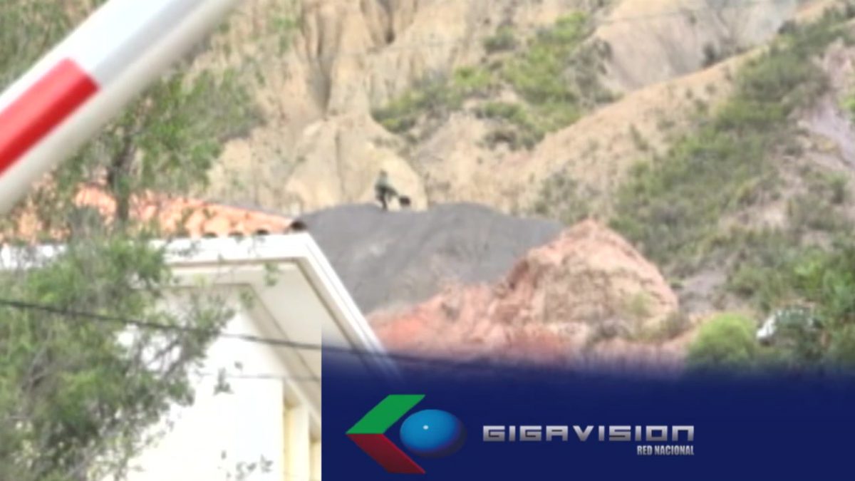 VIGILIA ENVIA CARTA A LA PDTE. JEANINE AÑEZ PIDIENDOLE MAYOR EQUIPAMIENTO PARA POLICIAS QUE VIGILAN RESIDENCIA MEXICO.