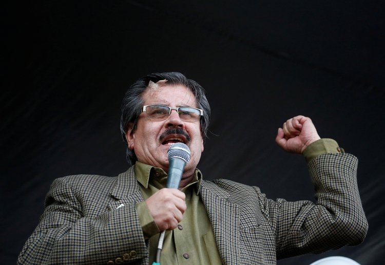 El rector de la Universidad Mayor de San Andrés y líder de la Comisión Nacional de Defensa de la Democoracia, Waldo Albarracin, es una de las voces que está reclamando por la unidad opositora (REUTERS/David Mercado)