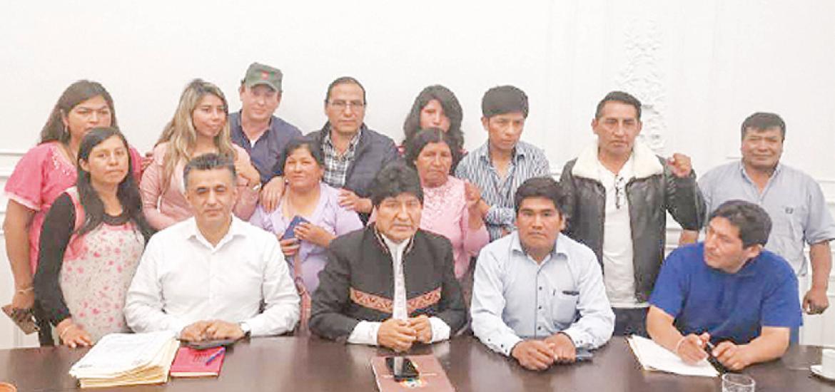 Aseguran que alteños buscaban ayuda en Argentina y no a Evo