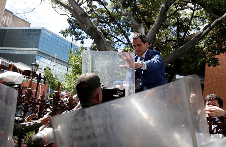El gobierno de Guaidó acusó a Parra y otros seis diputados de venderse al régimen de Maduro (REUTERS/Manaure Quintero)