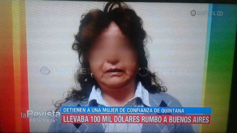 Detienen a mujer de confianza de Quintana con $us 100 mil en el aeropuerto de El Alto