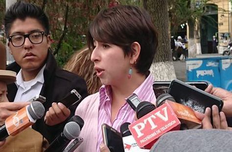 La concejala Cecilia Chacón en una anterior encuentro con los medios. Foto: La Razón - archivo