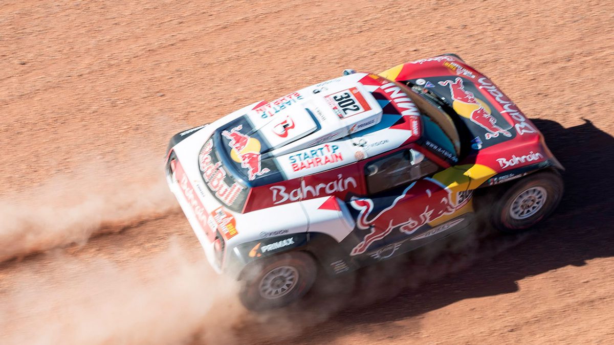 Peterhansel ganó sexta etapa, con Sainz segundo y más líder de la general Peterhansel ganó sexta etapa, con Sainz segundo y más líder de la general