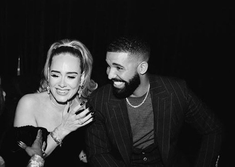 Adele junto con Drake