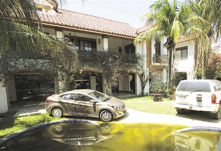 En esta casa de Montenegro ahora funciona la fiscalía antinarcóticos. Foto: Rolando Villegas