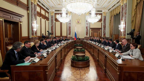 El primer ministro Medvédev anuncia la dimisión del Gobierno ruso