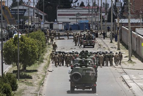 Un contingente militar toma control de la planta de hidrocarburos de Senkata (El Alto) y alrededores, tras la operación para liberar carburantes realizada el 19 de noviembre.