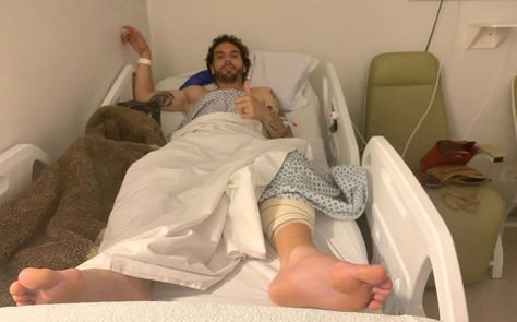El defensor stronguista en la sala de recuperación.