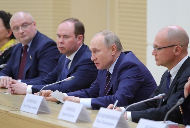 Russian President Vladimir Putin chairs a meeting to prepare amendments to the Russian constitution at Novo-Ogaryovo state residence outside Moscow, Russia January 16, 2020. Sputnik/Mikhail Klimentyev/Kremlin via REUTERS ATTENTION EDITORS - THIS IMAGE WAS PROVIDED BY A THIRD PARTY.