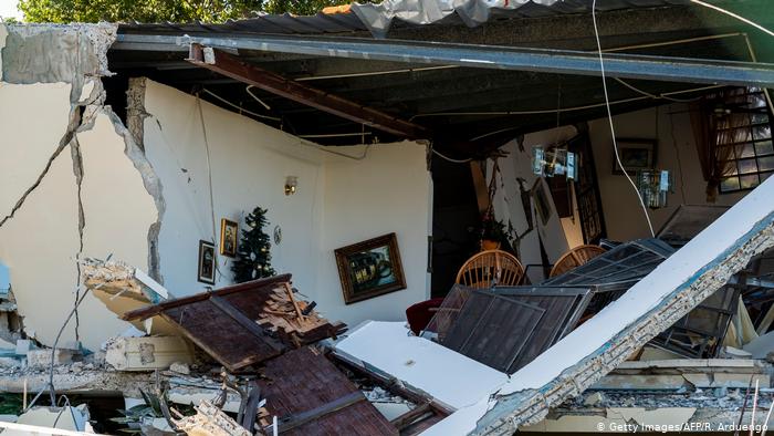 Puerto Rico nach dem Erdbeben (Getty Images/AFP/R. Arduengo)