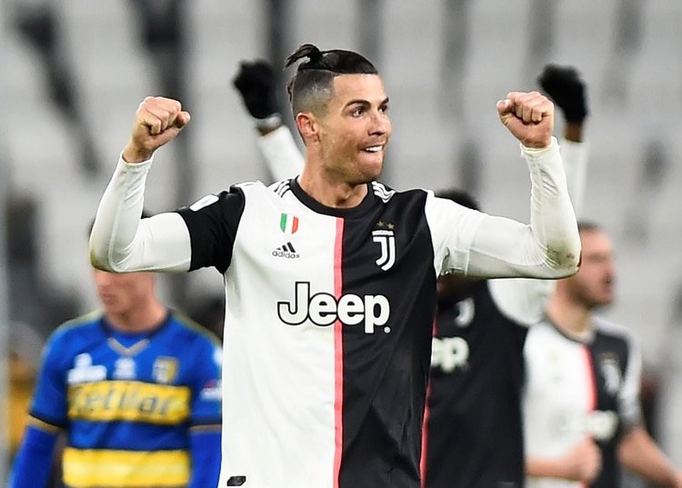 Ronaldo volvió a jugar tras ausentarse por sinusitis - REUTERS/Massimo Pinca