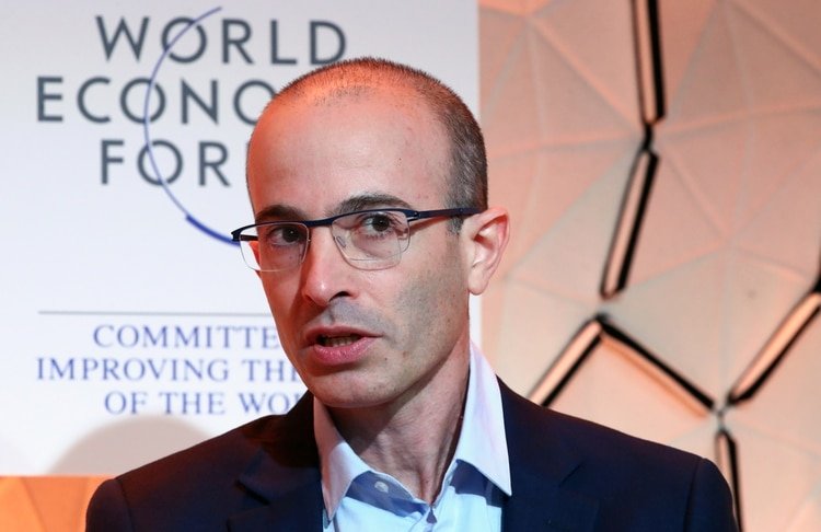 Yuval Noah Harari de la Universidad Hebrea de Jerusalem participó del World Economic Forum (WEF) en Davos, Suiza (Reuters)