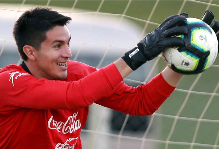 El arquero Mustafá será titular en el azucarero mañana ante Always Ready. Foto: Fuad Landívar