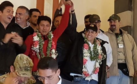 Presidenta Áñez se solidariza con Camacho y Pumari por la intolerancia que  sufrieron en La Paz – eju.tv